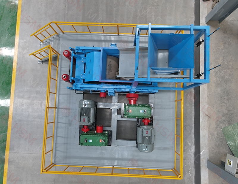 AZS 鋯剛玉破碎機1