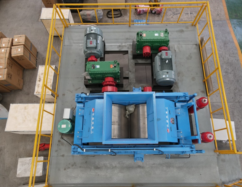 鎢礦石破碎機(jī)1